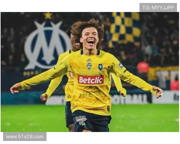 官方马赛签下索肖十九岁约瑟